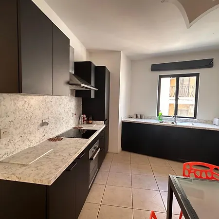 Apartman Sunny 2br In St Julians