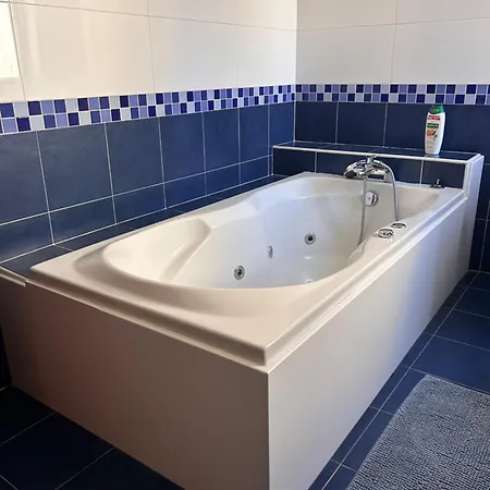 Sunny 2br In St Julians Apartman San Ġiljan