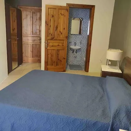 Sunny 2br In St Julians Apartment *